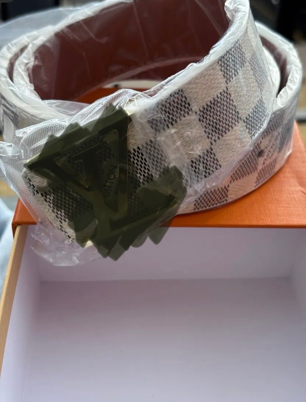 LV Belt