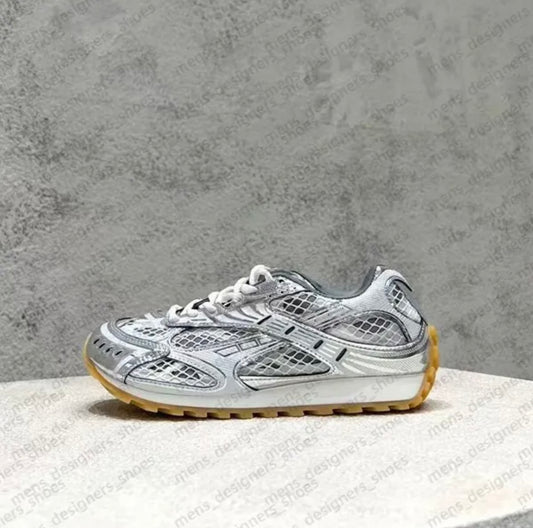 Silver Bottega